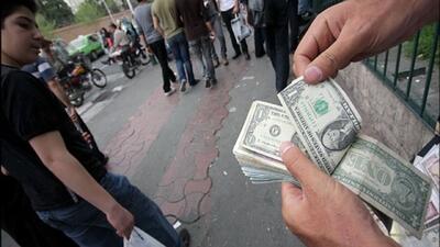 سیاست همتی در حذف ارز ترجیحی، درست بود/ سیل حوادث سیاسی عامل افزایش انتظارات تورمی و رشد قیمت دلار | اقتصاد24