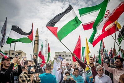 کدام چهره‌های سیاسی و نظامی کشور در راهپیمایی روز قدس شرکت کردند؟