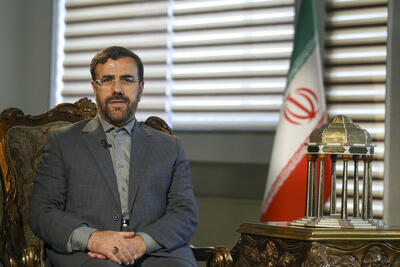 برای تحقق شعار «سرمایه‌گذاری برای تولید» با تمام توان می‌کوشیم