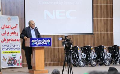 هیچ لذتی مانند خدمت به همنوعان و نیازمندان نیست