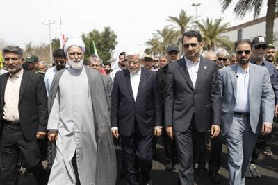 عارف: راه آزادی قدس راه انقلاب اسلامی است