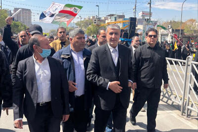 حضور رئیس سازمان انرژی اتمی در راهپیمایی روز قدس در مشهد