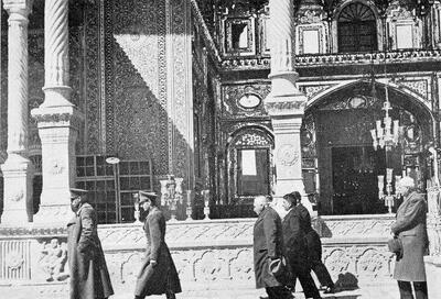 عید دیدنی رضاشاه در اتاق ناصرالدین شاه! / گزارش مصور از سلام نوروزی