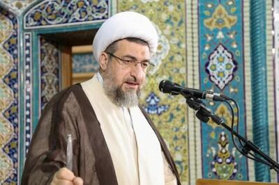 امام جمعه تبریز: افرادی که می‌گویند جمهوریت و اسلامیت ایران به‌ خطر افتاده؛ معرض یا نادان هستند | رویداد24