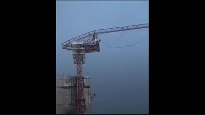 سرنوشت راهبر جرثقیل در زلزله تایلند (فیلم)