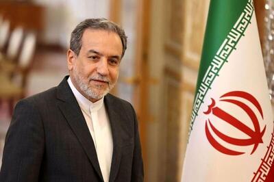 انتقاد عراقچی از تناقض در رفتار آمریکا