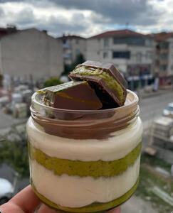 طرز تهیه دسر شکلات دبی