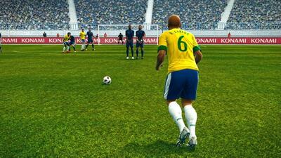 ضربات ایستگاهی روبرتو کارلوس از PES 1998 تا PES 2015
