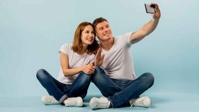 زوجهای خوشبخت این چیزارو در فضای آنلاین پست نمی‌کنن (مطابق با روانشناسی) - خبرنامه
