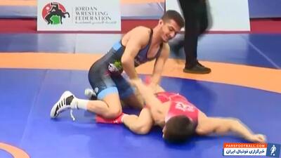 برد والی‌زاده برابر حریف قزاقستانی در وزن 57KG - پارس فوتبال