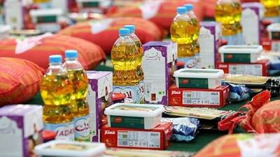 مهرورزی جهادگران خویی در توزیع بسته های معیشتی بین نیازمندان + عکس