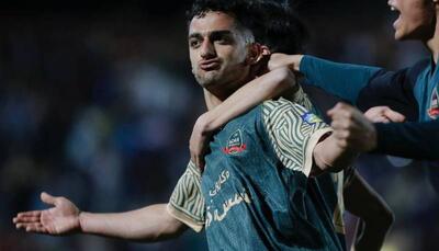 فخریان: ویترین‌ گل‌هایم جلوی پرسپولیس تکمیل شد