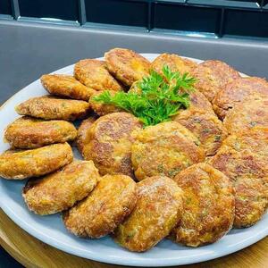 کتلت سیب‌زمینی و مرغ غذایی که باید امتحان کنی