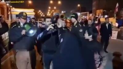 دشنه افراط بر چهره حجاب