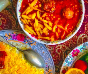 رازهای طلایی برای خورش قیمه ای با لعاب زیبا و روغن انداخته