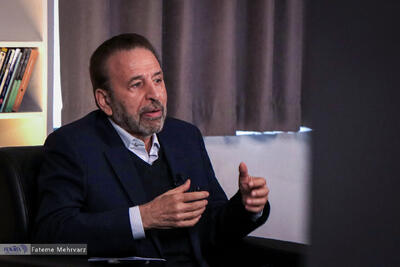 واعظی: امانوئل مکرون به هتل ما آمد و گفت روحانی و ترامپ از طریق ویدئوکنفرانس گفتگو کنند/ متن توافق را هم آورده بود اما...