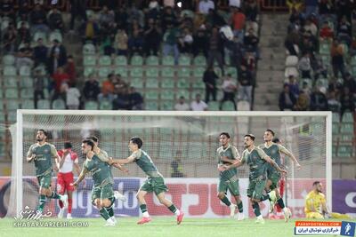 شمس آذر یک - پرسپولیس یک/ گزارش زنده؛ عجب سوپرگلی خورد پرسپولیس!/ دورسون، پرسپولیس را به بازی برگرداند - پارس فوتبال