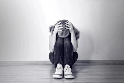 یک پژوهش جدید: افسردگی در دختران نوجوان بیشتر است!