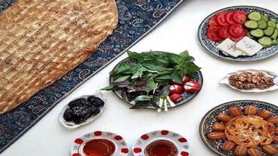 برپایی سفره افطار در میانه