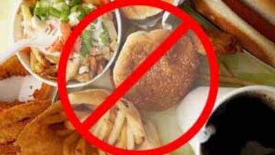 جمع آوری ۸۰۰ کلیوگرم مواد غدایی فاسد در کرمان