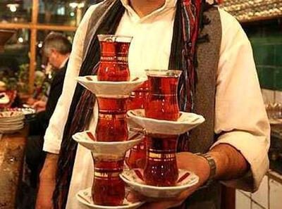 چای کیسه‌‌ای  در آب داغ میکروپلاستیک آزاد می‌کنند!
