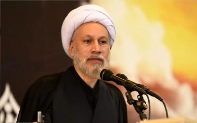 امام جمعه شیراز: برای حل نگرانی مردم، باید شر دشمن را دفع کنیم وگرنه هر چه زحمت بکشیم را خراب می‌کند