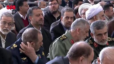 حضور سردار حاجی‌زاده و امیرنصیرزاده در صف نماز عید فطر مصلی تهران + فیلم