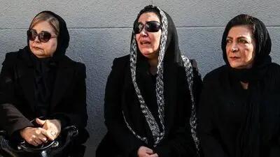 گریه‌های تلخ بازیگران ایرانی در مراسم ختم همسر زیبا بروفه + تصاویری تکان‌دهنده