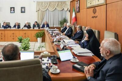 تیم اقتصادی دولت در جنگ روانی ترامپ دچار دلهره شد/ کاهش بی‌سابقه ارزش پول ملی نشانگر بحران مدیریت است