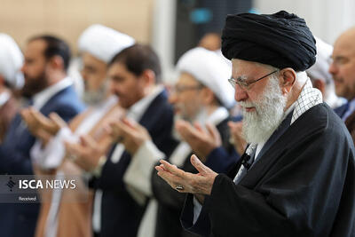 نماز عید فطر به امامت رهبر معظم انقلاب اقامه شد