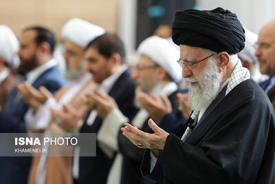 نماز عید فطر به امامت مقام معظم رهبری اقامه شد