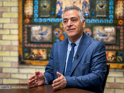 ببینید| فرد دیگری به‌جای پزشک عمل زیبایی انجام می‌دهد؛ مگر می‌شود یک پزشک روزی ۳۰ جراحی داشته باشد؟