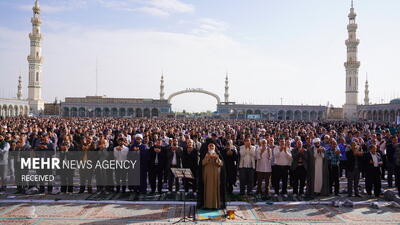 شکوه نماز عید سعید فطر در آستان مقدس مسجد جمکران