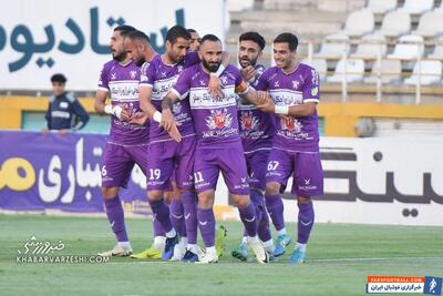 ستاره سابق استقلال: شک نکنید پرسپولیس هم حاشیه دارد! / افشاگری استقلالی سابق از جادوگری و خرافات در لیگ برتر - پارس فوتبال