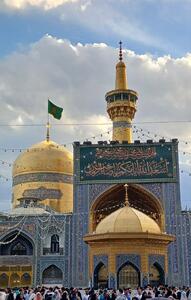 همنشینی زیبای ابرها و گنبد طلایی حرم امام رضا(ع)