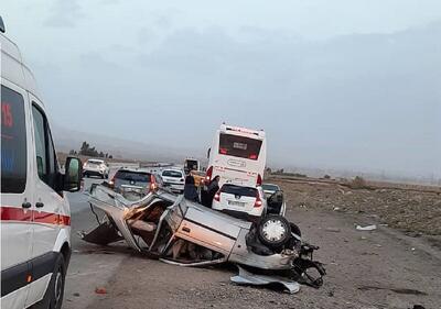 ادامه درمان 28 مصدوم حادثه واژگونی اتوبوس در کرمان