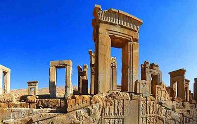 چند نفر از اماکن گردشگری فارس دیدن کردند؟!