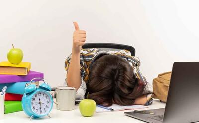 بیایید با هم از شرِ  بعدا درس می‌خوانم  خلاص شویم!
