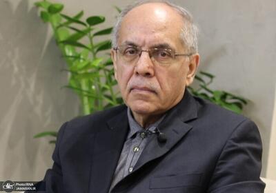 «کوروش احمدی»، کارشناس روابط بین‌الملل: ترامپ بر اینکه  ایران نباید بمب اتمی بسازد  متمرکز بوده و صحبت چندانی راجع به موضوعات دیگر نکرده/ از آنجا که مقامات ما نیز مکررا گفته‌اند که در پی ساخت سلاح اتمی نیستند، ممکن است طرفین بتوانند به توافق برسند