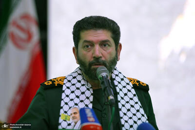 فرمانده سپاه محمد رسول‌الله: حدود  ۱۰۰ هزار خانوار در تهران به صورت مستمر تحت پوشش ما هستند/ در بحث اشتغال تمرکزمان در جنوب تهران خواهد بود و در سال ۱۴۰۴ در این مناطق بیشتر در این زمینه کار خواهیم کرد