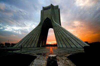 پروژه انتقال پایتخت از تهران تا مکران به‌کجا رسید؟/ ظرفیت دفن اموات در بهشت زهرای تهران در آستانه پر شدن/ طرح HOV بزرگراه همت کی اجرا می‌شود؟