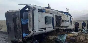 افزایش جان‌باختگان حادثه واژگونی اتوبوس در کرمان به ۱۵ نفر | وضعیت مصدومان واژگونی اتوبوس کرمان