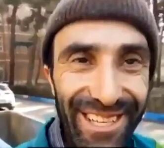 آواز شاد؛ رفتگر با استعداد یطوری آهنگ خواننده معروف خوند که آدم از اتمسفر خارج میشه