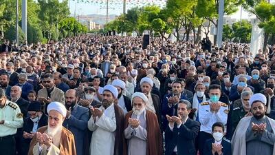 اقامه نماز عید فطر در روستای مظفرآباد انابد + فیلم