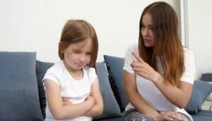 رفتارهای اشتباه والدین هنگام تنبیه کودک