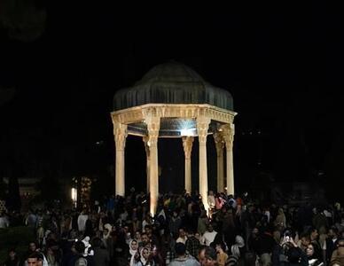 جشن نوروزی در حافظیه شیراز (عکس)