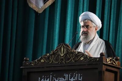 امام جمعه ملایر: امروز در کشور امام زمان شاهد برخورد قهری با آمرین به معروف هستیم / هیچ برخوردی با کشف حجاب‌کنندگان از جمله هنجارشکنان آرامگاه فردوسی، تخت جمشید و حافظیه شیراز صورت نمی‌گیرد
