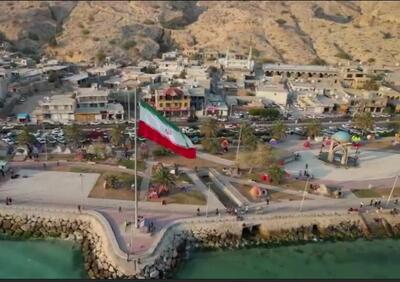 تلاش پاکبانان شهرداری بندر سیراف در ایام نوروز