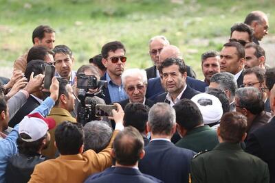 وزیر ورزش و جوانان از پروژه‌های ورزشی نیمه تمام شیروان بازدید کرد