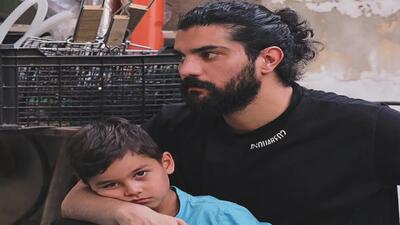 تصویر روز | قاب عاشقانه و دوست داشتنی «سینا مهراد» در کنار مادرش | گلی شی
